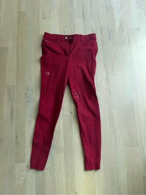 Women’s Deep Red Jeggings with Subtle Grip Detailing